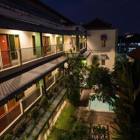 Spazzio Bali Hotel Kuta  Ngoại thất bức ảnh