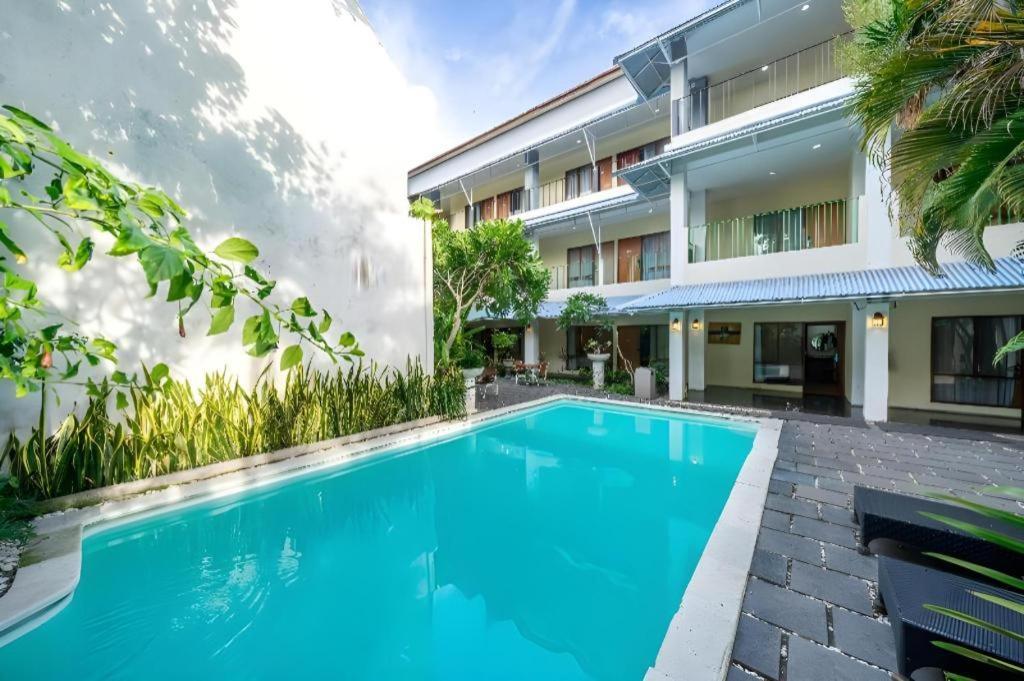 Spazzio Bali Hotel Kuta  Ngoại thất bức ảnh