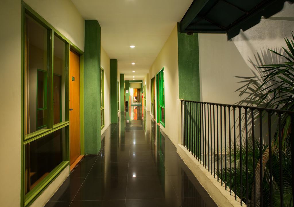 Spazzio Bali Hotel Kuta  Ngoại thất bức ảnh